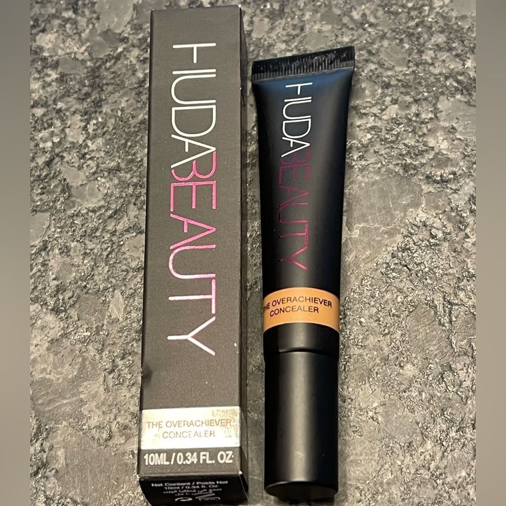 Huda Beauty The Overachiever Concealer in Caramel Corn 22N 0.34 oz